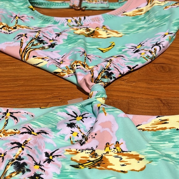 Bathing suit - Picture 3 of 6